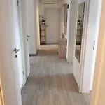 & Lilis Guest house