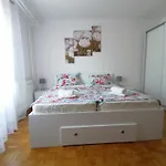 & Lilis Guest house Izola