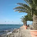 Guest house & Lilis Izola